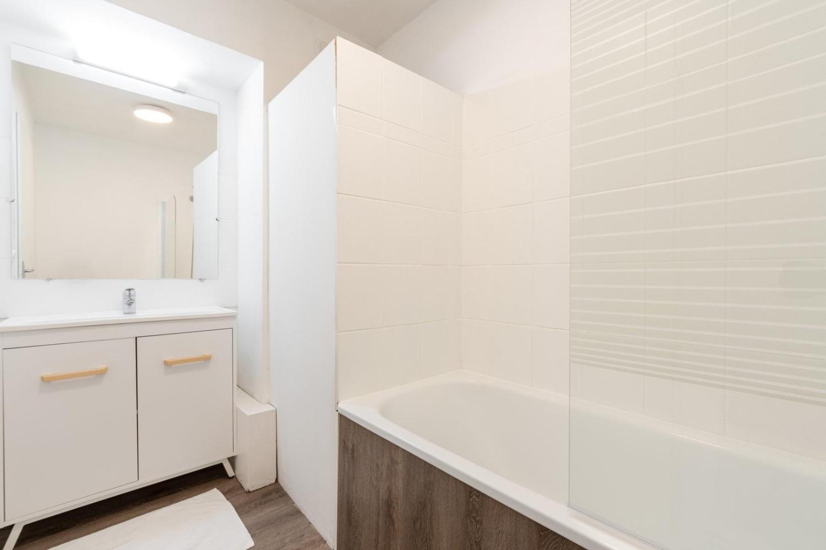 Nice Apartment Lille Balcony + Parking! 외부 사진